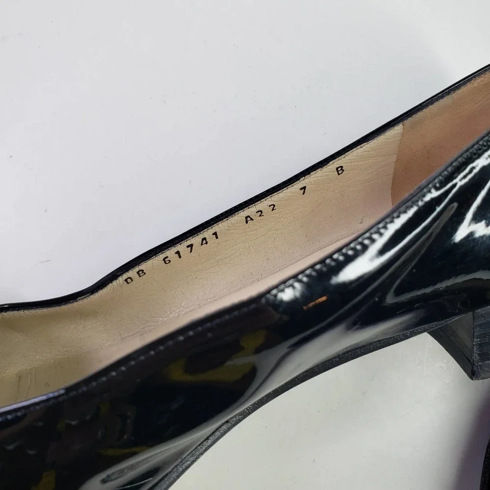 Salvatore Ferragamo Patent Leather Horse Bit Buckle Heels 7 Square Toe‎